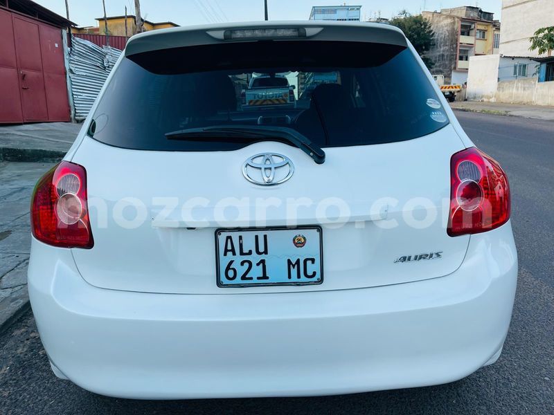 Big with watermark toyota auris maputo maputo 17083