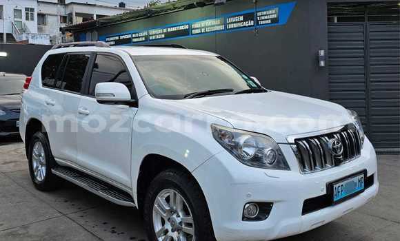 Nunua Ilio tumika Toyota Land Cruiser Prado Nyeupe Gari ndani ya Maputo nchini Maputo Nunua Ilio tumika Toyota Land Cruiser Prado Nyeupe Gari ndani ya Maputo nchini Maputo