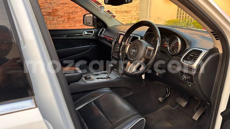 Big with watermark jeep cherokee maputo maputo 17097