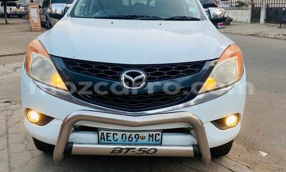 Comprar Usado Mazda BT-50 Branco Carro em Maputo em Maputo Comprar Usado Mazda BT-50 Branco Carro em Maputo em Maputo