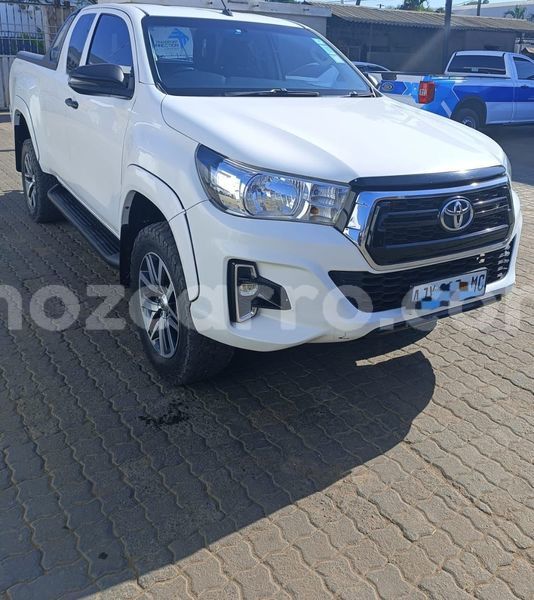 Big with watermark toyota hiluxe revo maputo maputo 17100