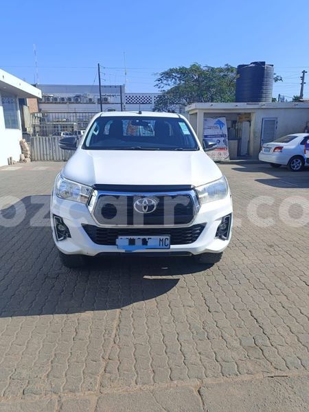 Big with watermark toyota hiluxe revo maputo maputo 17100