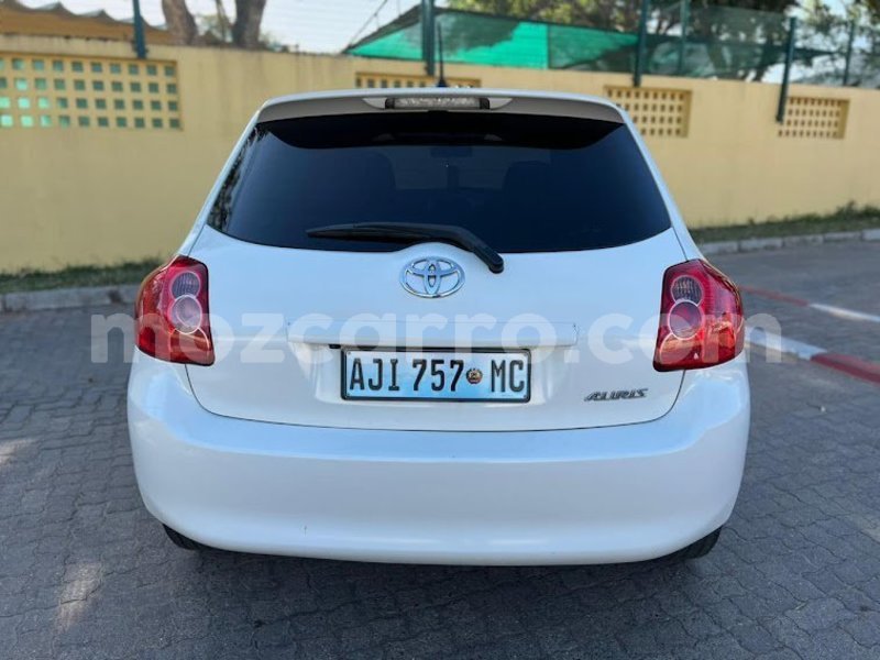 Big with watermark toyota auris maputo maputo 17119