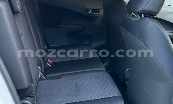 Comprar Usado Toyota Ractis De outros Carro em Maputo em Maputo Comprar Usado Toyota Ractis De outros Carro em Maputo em Maputo