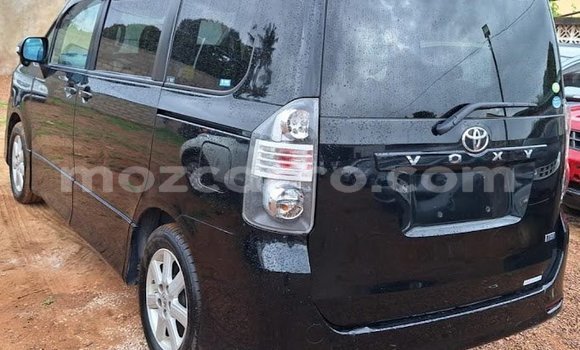Comprar Usado Toyota Voxy De outros Carro em Maputo em Maputo Comprar Usado Toyota Voxy De outros Carro em Maputo em Maputo