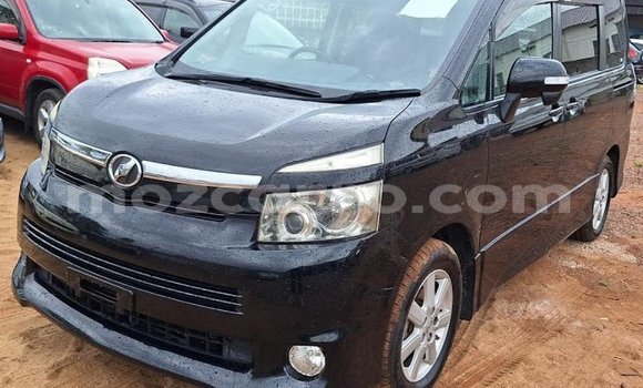 Comprar Usado Toyota Voxy De outros Carro em Maputo em Maputo Comprar Usado Toyota Voxy De outros Carro em Maputo em Maputo