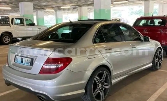 Nunua Ilio tumika Mercedes-Benz E-Classe Nyingine Gari ndani ya Maputo nchini Maputo Nunua Ilio tumika Mercedes-Benz E-Classe Nyingine Gari ndani ya Maputo nchini Maputo