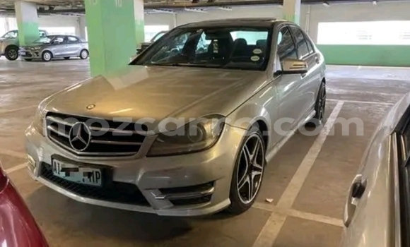 Nunua Ilio tumika Mercedes-Benz E-Classe Nyingine Gari ndani ya Maputo nchini Maputo Nunua Ilio tumika Mercedes-Benz E-Classe Nyingine Gari ndani ya Maputo nchini Maputo