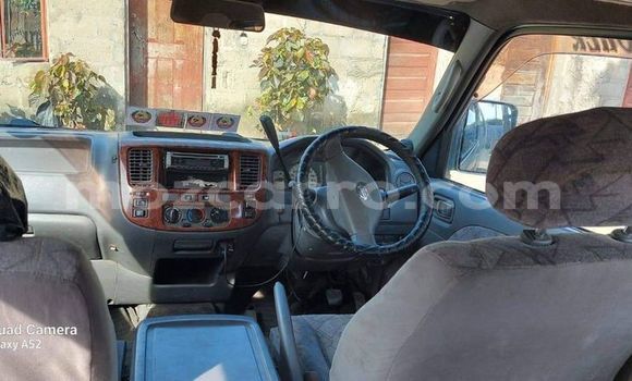 Comprar Usado Nissan Caravan De outros Carro em Maputo em Maputo Comprar Usado Nissan Caravan De outros Carro em Maputo em Maputo