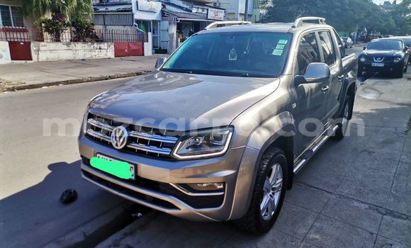 Nunua Ilio tumika Volkswagen Amarok Fedha Gari ndani ya Maputo nchini Maputo Nunua Ilio tumika Volkswagen Amarok Fedha Gari ndani ya Maputo nchini Maputo