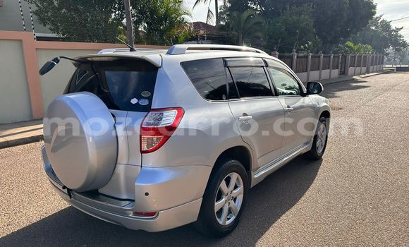 Nunua Ilio tumika Toyota Vanguard Nyeupe Gari ndani ya Maputo nchini Maputo Nunua Ilio tumika Toyota Vanguard Nyeupe Gari ndani ya Maputo nchini Maputo