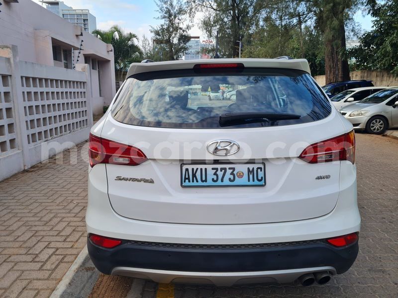 Big with watermark hyundai santa fe maputo maputo 17172