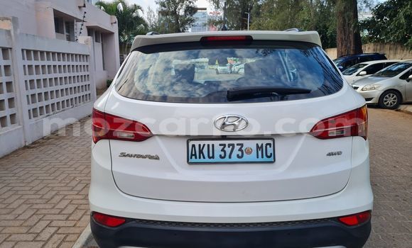 Nunua Ilio tumika Hyundai Santa Fe Nyeupe Gari ndani ya Maputo nchini Maputo Nunua Ilio tumika Hyundai Santa Fe Nyeupe Gari ndani ya Maputo nchini Maputo