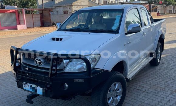 Tenga Tsaru Toyota Hilux Chena Mota in Maputo in Maputo Tenga Tsaru Toyota Hilux Chena Mota in Maputo in Maputo