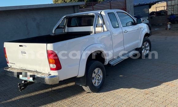 Tenga Tsaru Toyota Hilux Chena Mota in Maputo in Maputo Tenga Tsaru Toyota Hilux Chena Mota in Maputo in Maputo