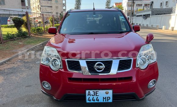 Tenga Tsaru Nissan X-Trail Tsvuku Mota in Maputo in Maputo