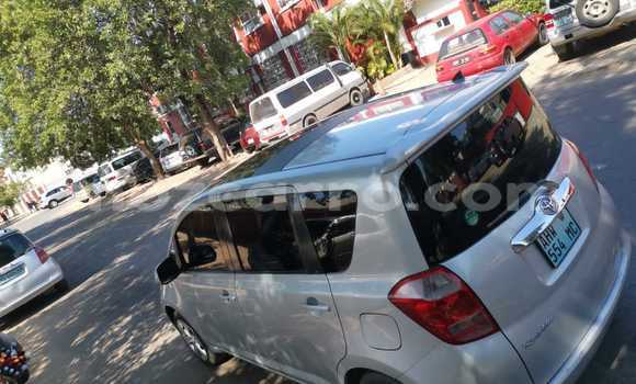 Tenga Tsaru Toyota Ractis Zvimwe Mota in Maputo in Maputo Tenga Tsaru Toyota Ractis Zvimwe Mota in Maputo in Maputo