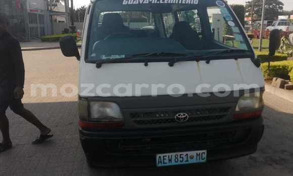 Comprar Usado Toyota Hiace Branco Carro em Maputo em Maputo