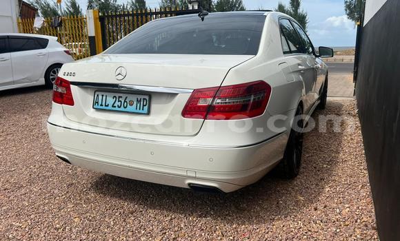 Buy Used Mercedes-Benz E-Classe White Car in Maputo in Maputo Buy Used Mercedes-Benz E-Classe White Car in Maputo in Maputo