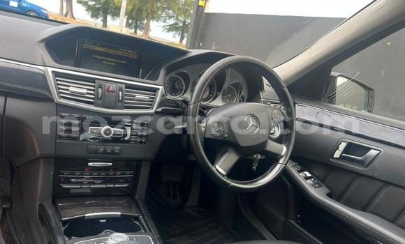Buy Used Mercedes-Benz E-Classe White Car in Maputo in Maputo Buy Used Mercedes-Benz E-Classe White Car in Maputo in Maputo