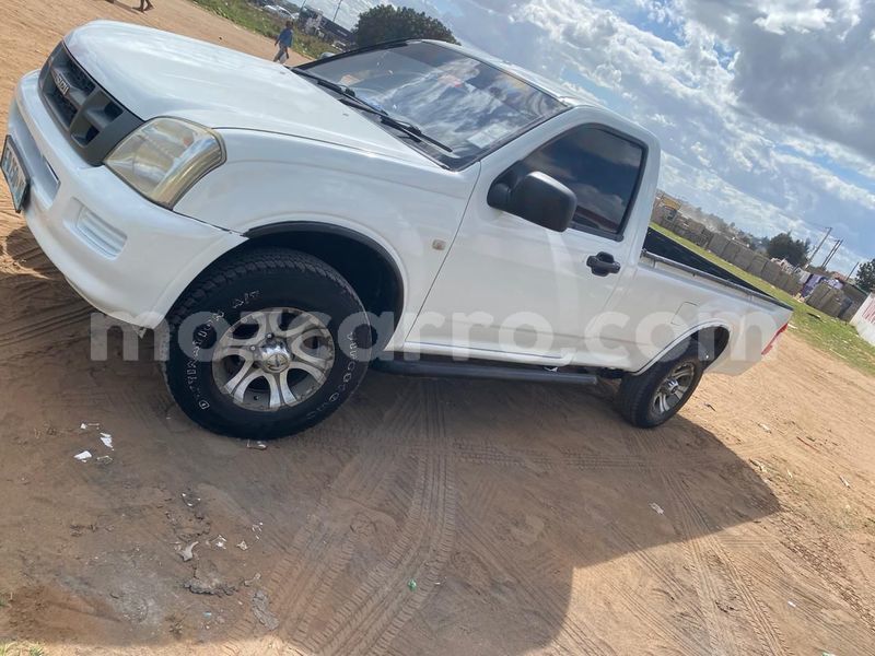 Big with watermark isuzu d max maputo maputo 17199