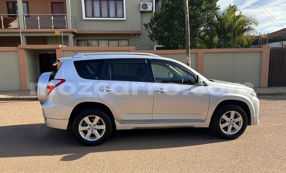 Buy Used Toyota Vanguard Other Car in Maputo in Maputo Buy Used Toyota Vanguard Other Car in Maputo in Maputo