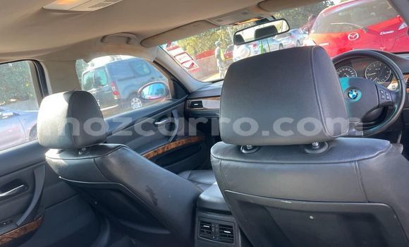 Comprar Usado BMW 3-Series Vermelho Carro em Maputo em Maputo Comprar Usado BMW 3-Series Vermelho Carro em Maputo em Maputo