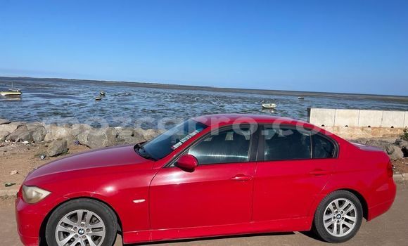 Comprar Usado BMW 3-Series Vermelho Carro em Maputo em Maputo Comprar Usado BMW 3-Series Vermelho Carro em Maputo em Maputo