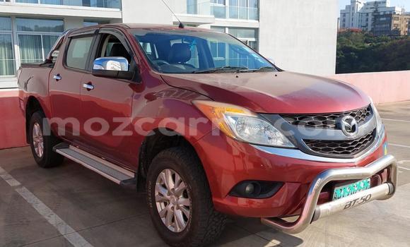 Tenga Tsaru Mazda BT-50 Tsvuku Mota in Maputo in Maputo