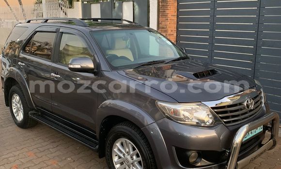 Nunua Ilio tumika Toyota Fortuner Nyingine Gari ndani ya Maputo nchini Maputo Nunua Ilio tumika Toyota Fortuner Nyingine Gari ndani ya Maputo nchini Maputo