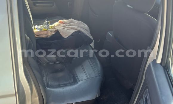Comprar Usado Nissan Hardbody Prata Carro em Maputo em Maputo Comprar Usado Nissan Hardbody Prata Carro em Maputo em Maputo
