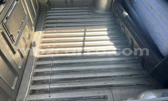 Comprar Usado Nissan Hardbody Prata Carro em Maputo em Maputo Comprar Usado Nissan Hardbody Prata Carro em Maputo em Maputo