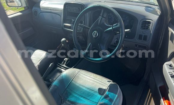 Comprar Usado Nissan Hardbody Prata Carro em Maputo em Maputo Comprar Usado Nissan Hardbody Prata Carro em Maputo em Maputo