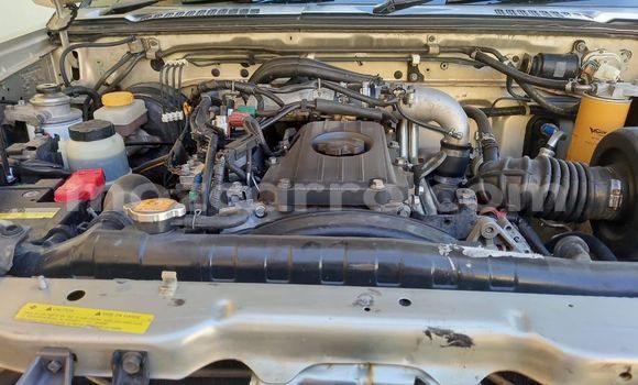 Comprar Usado Nissan Hardbody Prata Carro em Maputo em Maputo Comprar Usado Nissan Hardbody Prata Carro em Maputo em Maputo