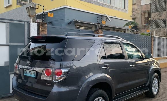 Nunua Ilio tumika Toyota Fortuner Nyingine Gari ndani ya Maputo nchini Maputo Nunua Ilio tumika Toyota Fortuner Nyingine Gari ndani ya Maputo nchini Maputo
