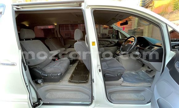 Buy Used Toyota Alphard White Car in Maputo in Maputo Buy Used Toyota Alphard White Car in Maputo in Maputo