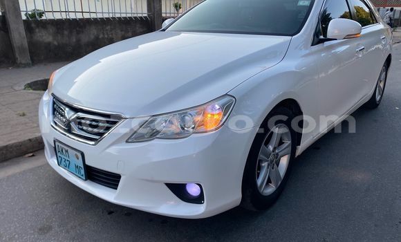 Tenga Tsaru Toyota Mark X Chena Mota in Maputo in Maputo Tenga Tsaru Toyota Mark X Chena Mota in Maputo in Maputo