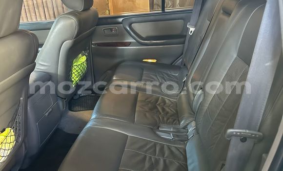 Nunua Ilio tumika Toyota Land Cruiser Prado Kijani Gari ndani ya Maputo nchini Maputo Nunua Ilio tumika Toyota Land Cruiser Prado Kijani Gari ndani ya Maputo nchini Maputo