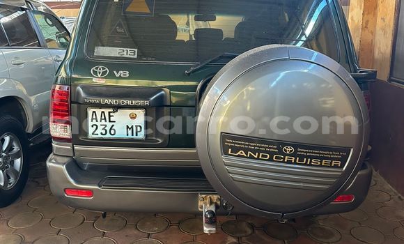 Nunua Ilio tumika Toyota Land Cruiser Prado Kijani Gari ndani ya Maputo nchini Maputo Nunua Ilio tumika Toyota Land Cruiser Prado Kijani Gari ndani ya Maputo nchini Maputo