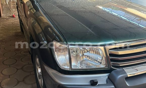Nunua Ilio tumika Toyota Land Cruiser Prado Kijani Gari ndani ya Maputo nchini Maputo Nunua Ilio tumika Toyota Land Cruiser Prado Kijani Gari ndani ya Maputo nchini Maputo