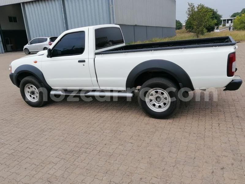 Big with watermark nissan hardbody maputo maputo 17291