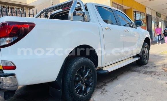 Tenga Tsaru Mazda BT-50 Zvimwe Mota in Maputo in Maputo Tenga Tsaru Mazda BT-50 Zvimwe Mota in Maputo in Maputo