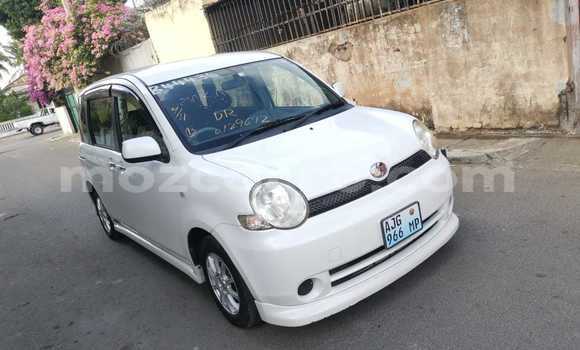 Buy Used Toyota Sienta White Car in Maputo in Maputo Buy Used Toyota Sienta White Car in Maputo in Maputo