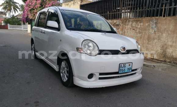 Buy Used Toyota Sienta White Car in Maputo in Maputo Buy Used Toyota Sienta White Car in Maputo in Maputo