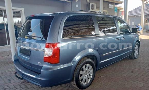 Tenga Tsaru Chrysler Voyager Bhuruu Mota in Maputo in Maputo Tenga Tsaru Chrysler Voyager Bhuruu Mota in Maputo in Maputo