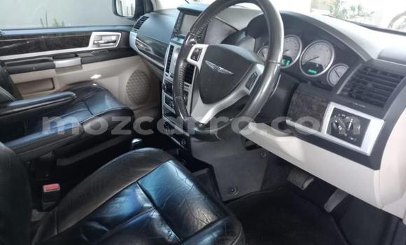 Tenga Tsaru Chrysler Voyager Bhuruu Mota in Maputo in Maputo Tenga Tsaru Chrysler Voyager Bhuruu Mota in Maputo in Maputo