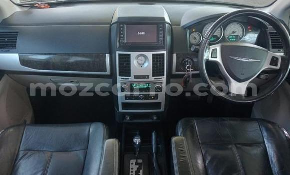 Tenga Tsaru Chrysler Voyager Bhuruu Mota in Maputo in Maputo Tenga Tsaru Chrysler Voyager Bhuruu Mota in Maputo in Maputo