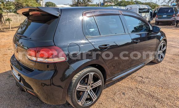 Nunua Ilio tumika Volkswagen Golf Nyeusi Gari ndani ya Maputo nchini Maputo Nunua Ilio tumika Volkswagen Golf Nyeusi Gari ndani ya Maputo nchini Maputo