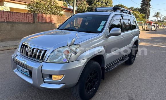 Buy Used Toyota Land Cruiser Prado Silver Car in Maputo in Maputo Buy Used Toyota Land Cruiser Prado Silver Car in Maputo in Maputo