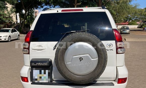 Nunua Ilio tumika Toyota Land Cruiser Prado Fedha Gari ndani ya Maputo nchini Maputo Nunua Ilio tumika Toyota Land Cruiser Prado Fedha Gari ndani ya Maputo nchini Maputo